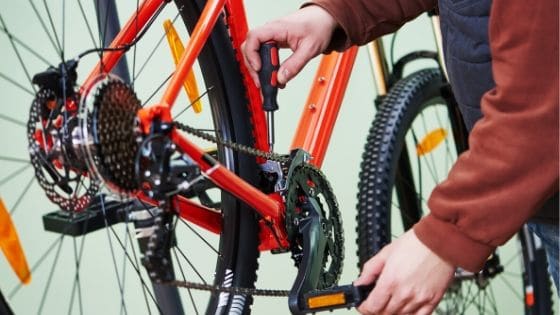 How To Clean A Bike Chain Without Removing It (2)